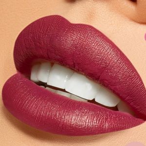 KAB cosmetics lip kit